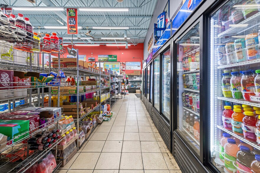More Photos Of 7512 E 9 Mile Rd, Warren Convenience Store For Sale