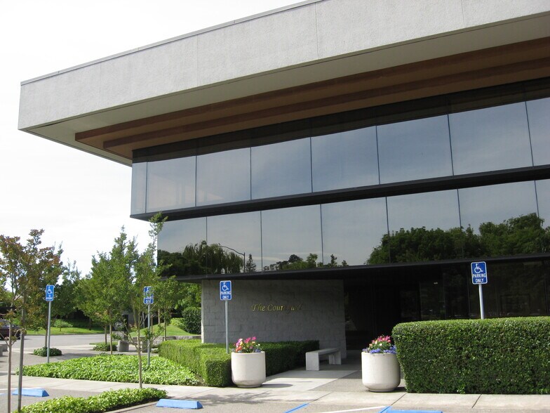 More Photos Of 141 Stony Cir, Santa Rosa Office For Lease
