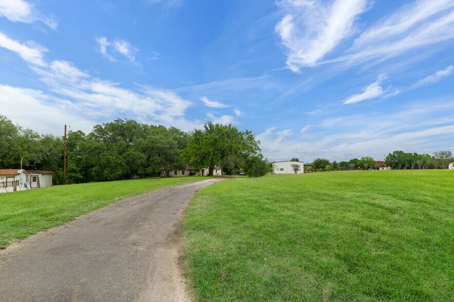 More Photos Of 8210 E FM 1518 N, Schertz Industrial For Sale