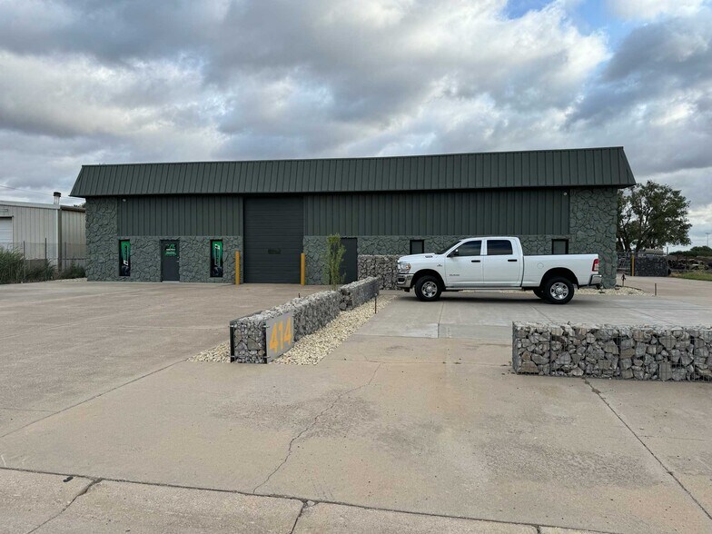 More Photos Of 414 E. Industrial Rd, Goddard Industrial For Sale