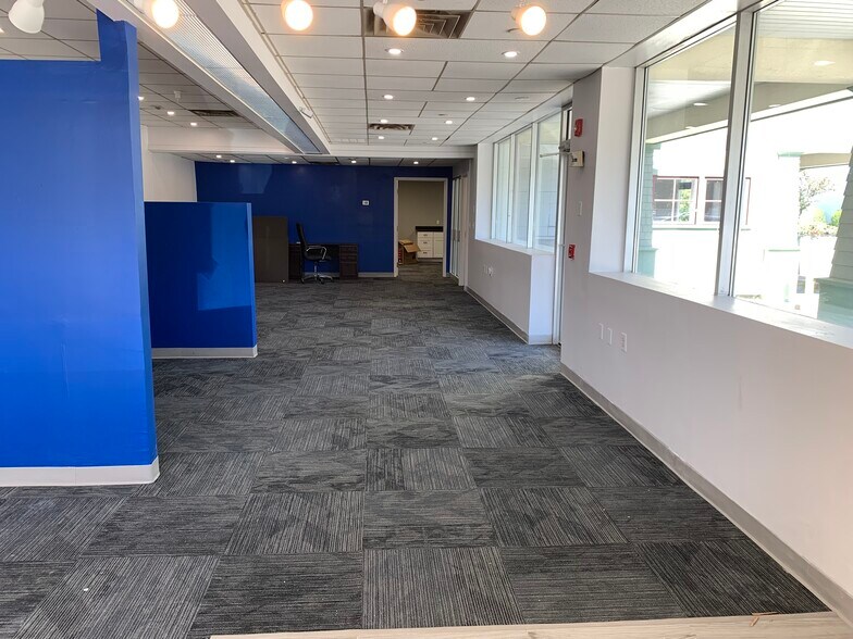 More Photos Of 2800 Lafayette Rd, Portsmouth Unknown For Lease
