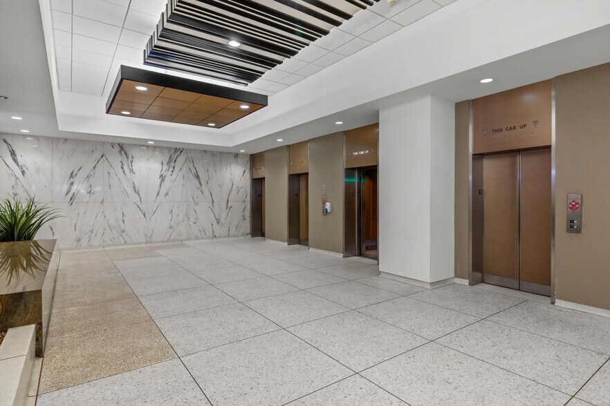 More Photos Of 1015-1023 Locust St, Saint Louis Office For Sale