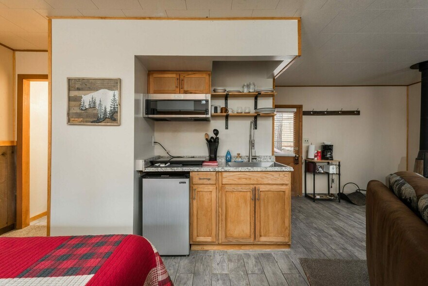 More Photos Of 1820 Fall River Rd, Estes Park Hotel For Sale