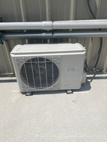 More Photos Of 1766 E Highway 380, Decatur Warehouse For Sale