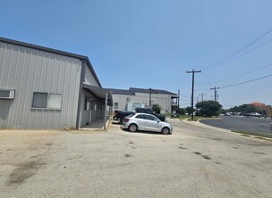 More Photos Of 5711 Monaco Cir, San Antonio Warehouse For Sale