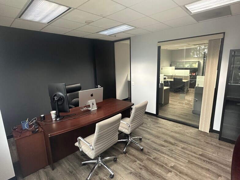 More Photos Of 6B Liberty, Aliso Viejo Office For Sale