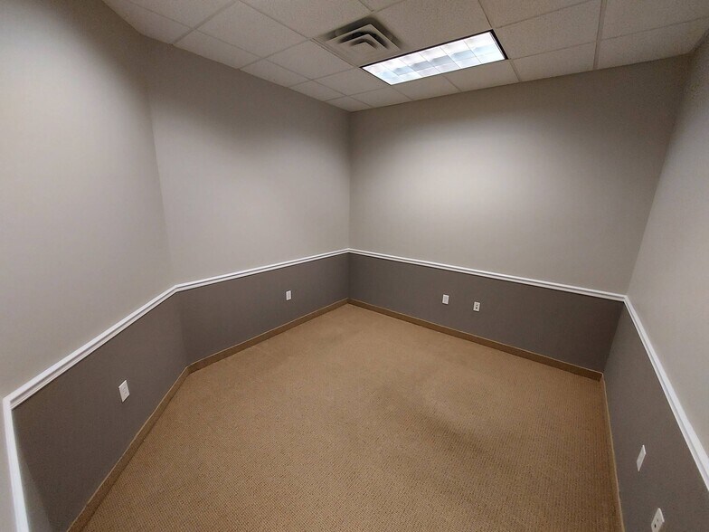 More Photos Of 4210 N Roxboro Rd, Durham Medical For Sale