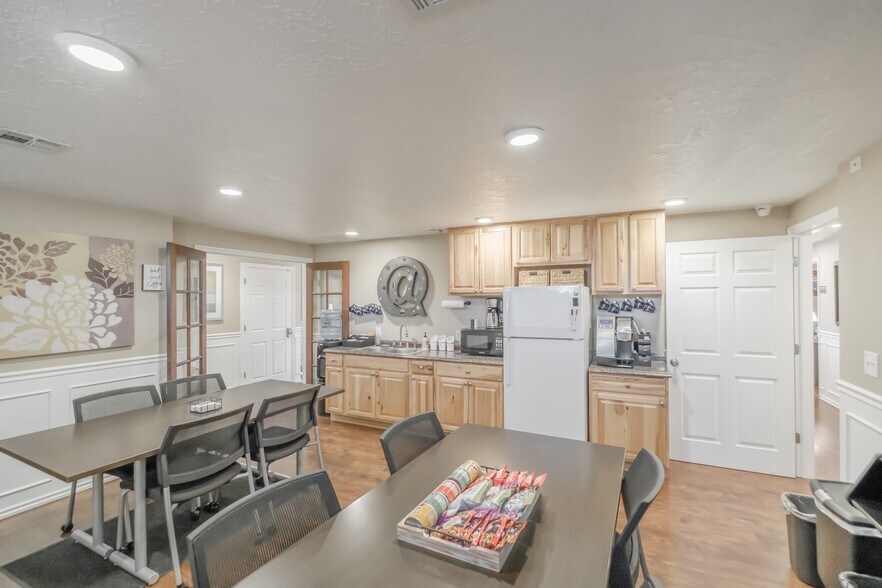 More Photos Of 1209-1215 Shortridge St SE, Albany Office Residential For Sale