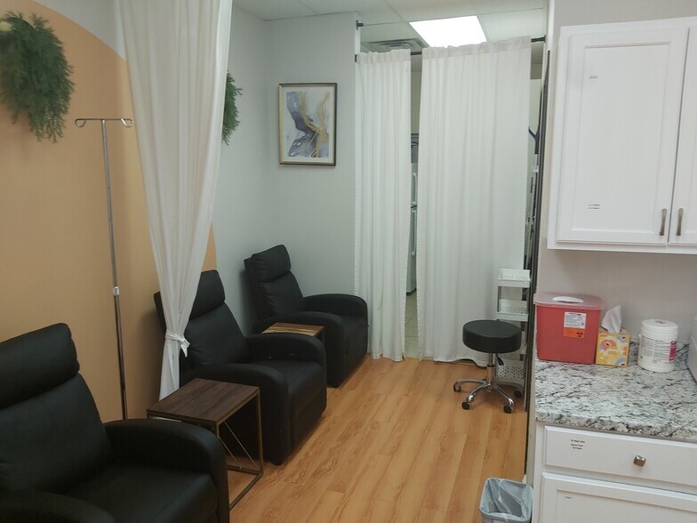 More Photos Of 5805 Coit Rd, Plano Medical For Lease