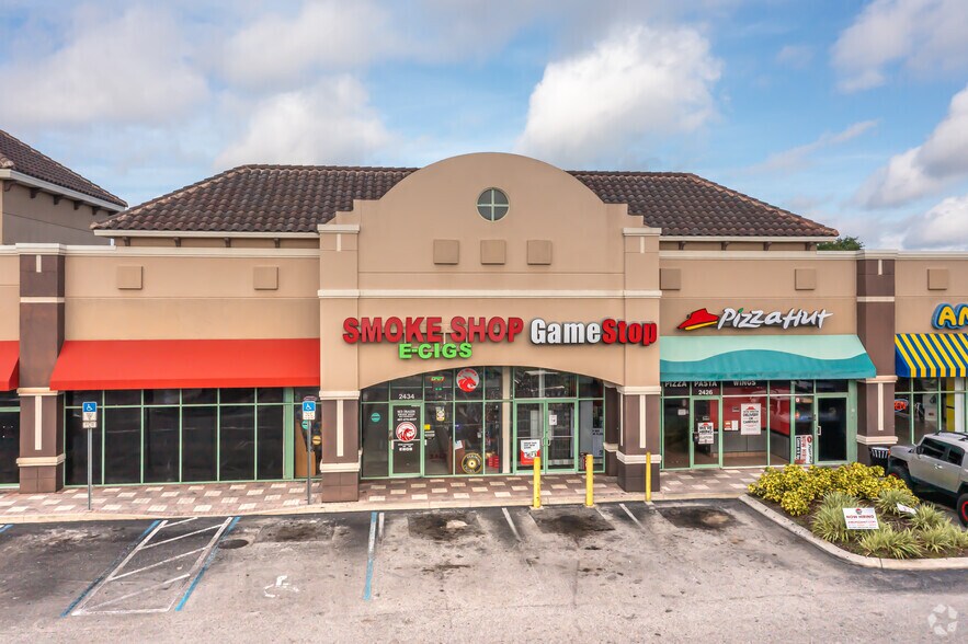 More Photos Of 2422-2432 S Kirkman Rd, Orlando Freestanding For Lease