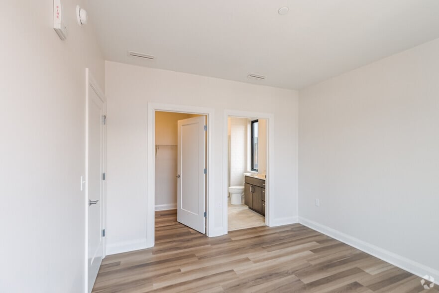 More Photos Of 4 W North Ave, Pittsburgh Apartments For Lease