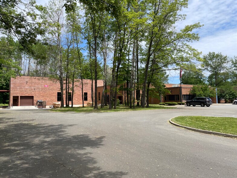 More Photos Of 2392 Route 9, Mechanicville Distribution For Lease