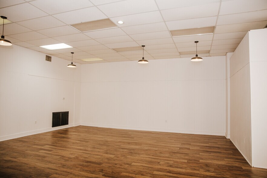 More Photos Of 603 Pilgrim Ave, Muscle Shoals Flex For Sale