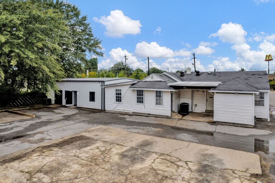 More Photos Of 5079 Old Summer Rd, Memphis General Retail For Sale