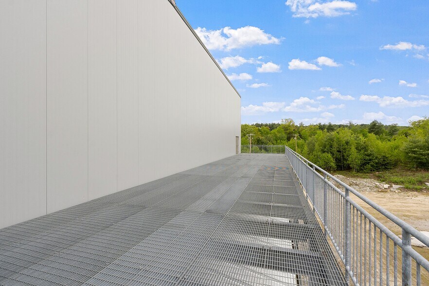 More Photos Of 51 R W Moore Ave, Orange Manufacturing For Sale