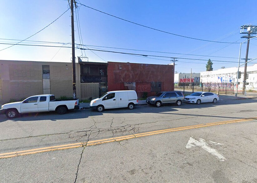 More Photos Of 1508 E 15th St, Los Angeles Manufacturing For Sale