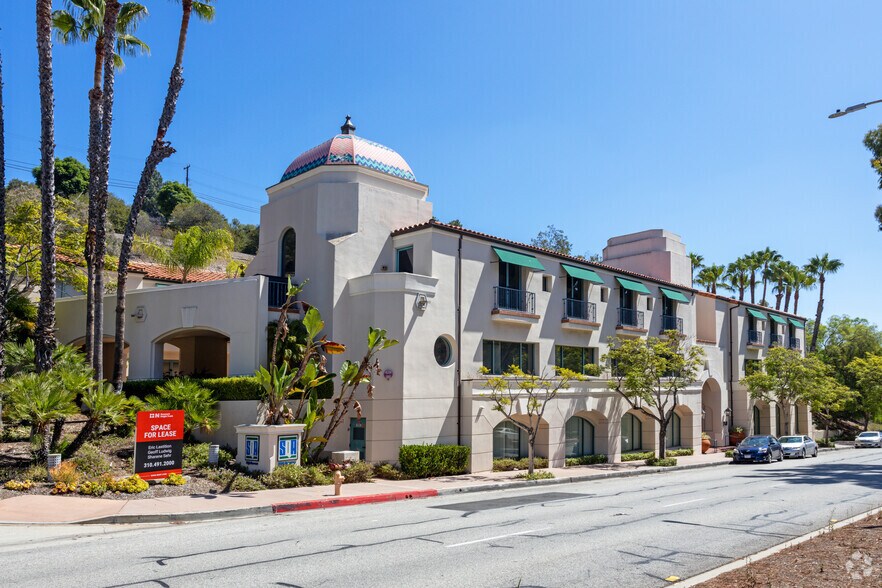 More Photos Of 550 Silver Spur Rd, Rancho Palos Verdes Office For Lease