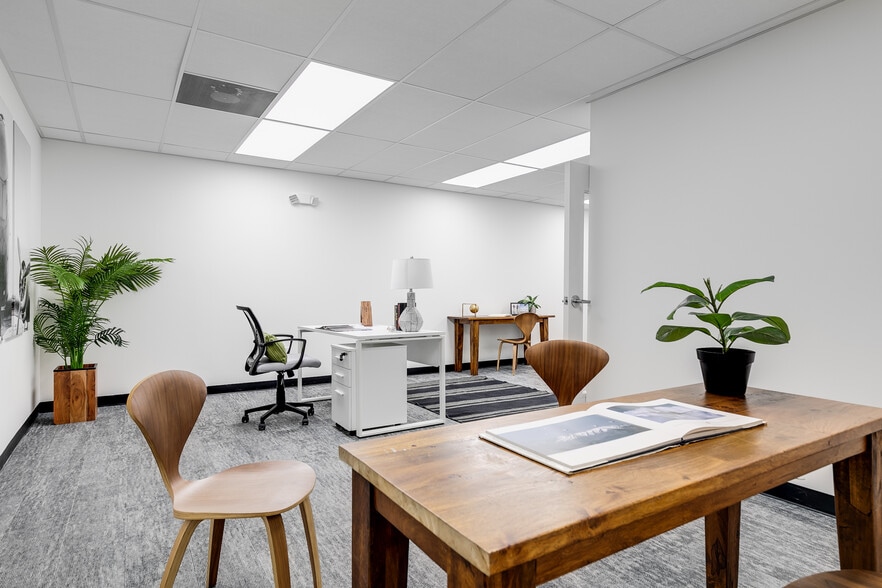 More Photos Of 2405 Westwood Ave, Richmond Office For Lease