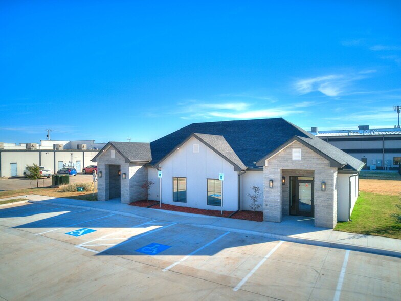 More Photos Of 8017 NW 122nd St., Oklahoma City Office For Lease