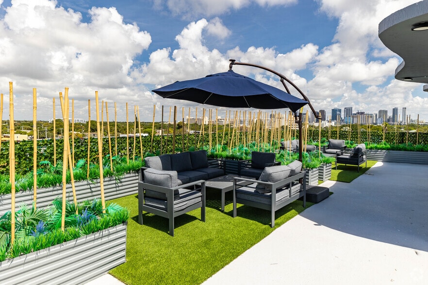More Photos Of 2100 Miami Rd, Fort Lauderdale Apartments For Sale