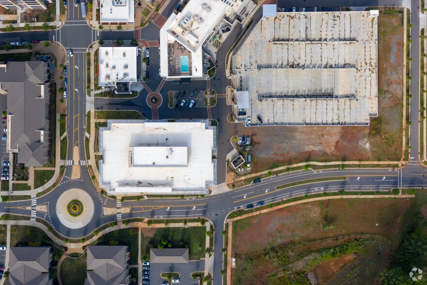 More Photos Of 6210 Ardrey Kell Rd, Charlotte Office Residential For Lease