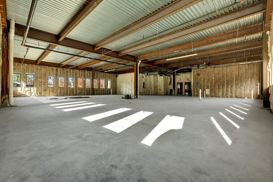 More Photos Of 705 Brewers Bridge Rd, Jackson Office For Lease