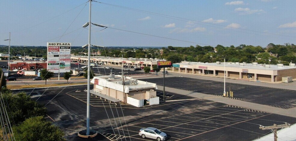 More Photos Of 440 Plaza, Killeen Unknown For Lease