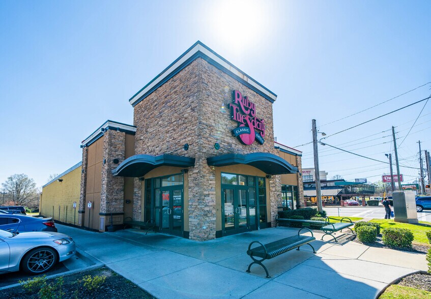 More Photos Of 1230 Virginia Ave, Atlanta Restaurant For Lease