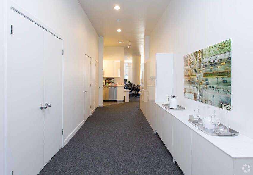 More Photos Of 222 W Ontario St, Chicago Loft Creative Space For Sale