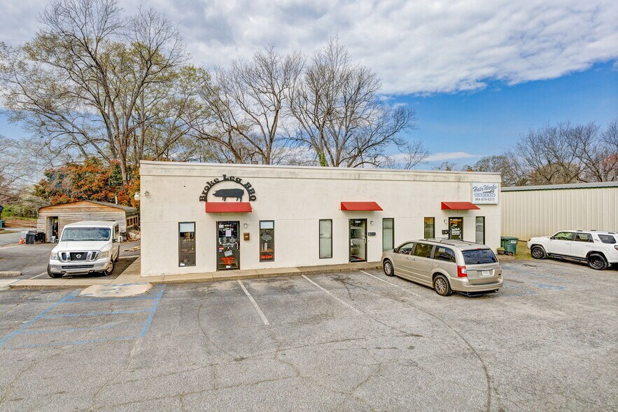 Primary Photo Of 444 Hampton Ave, Pickens Storefront Retail Office For Sale