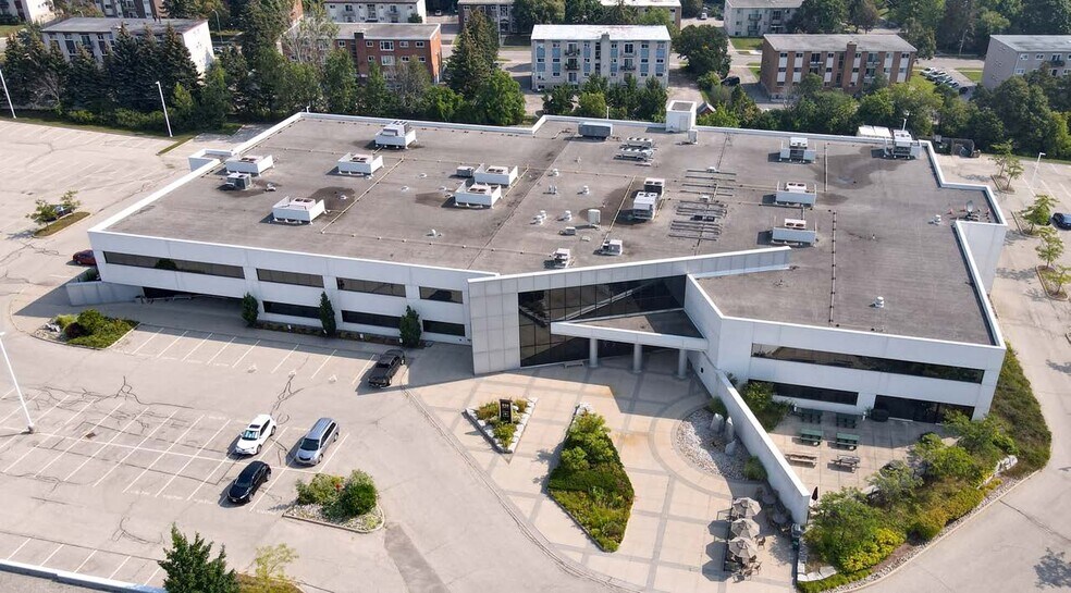 More Photos Of 410 Albert St, Waterloo Office For Lease