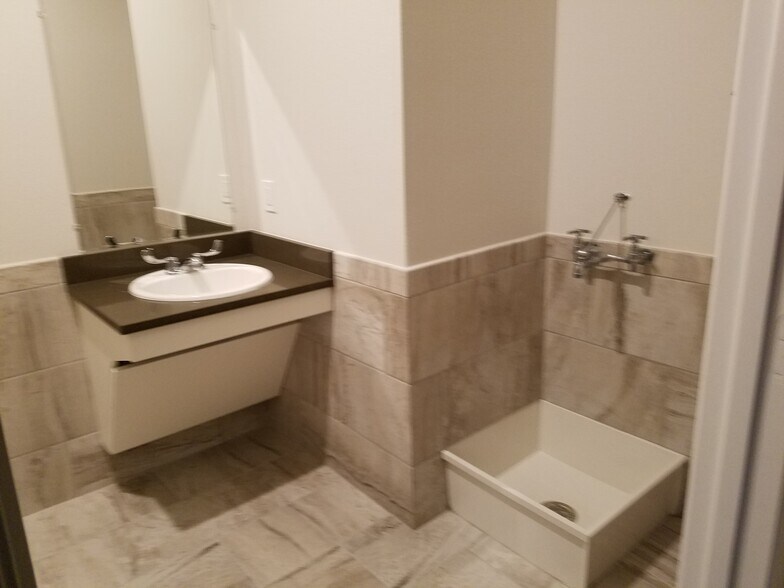 More Photos Of 8668 John Hickman Pky, Frisco Medical For Lease