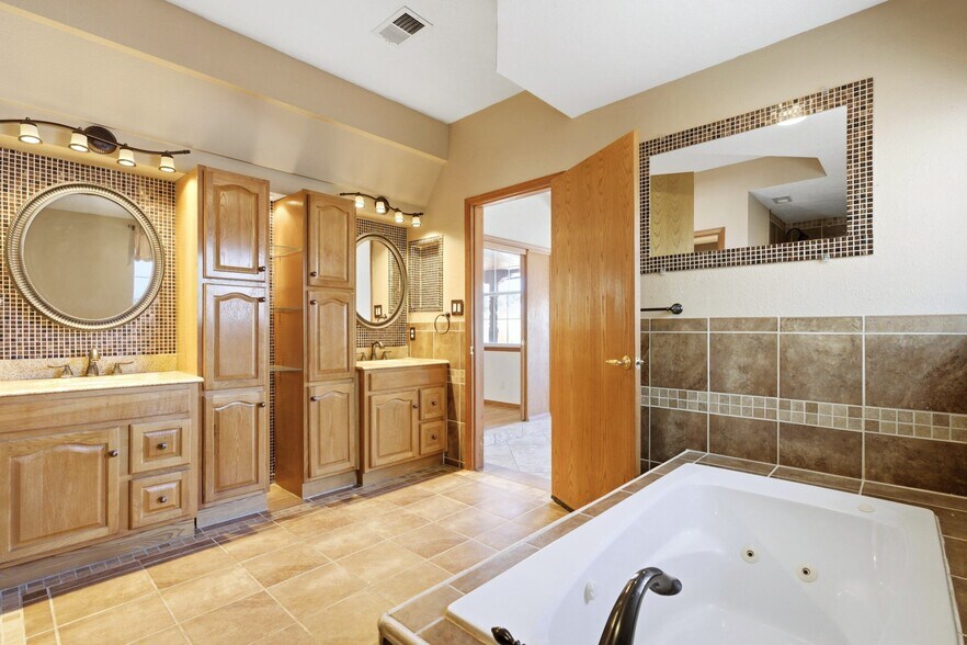 More Photos Of 2881 Chessman Dr SE, Rio Rancho Specialty For Sale