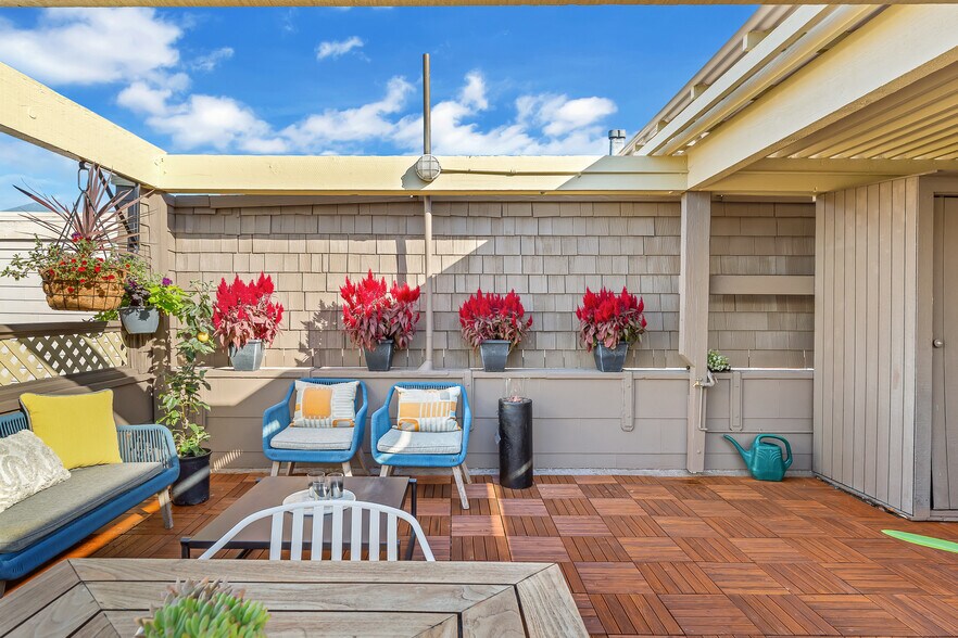 More Photos Of 1512 Walnut St, Berkeley Multifamily For Sale