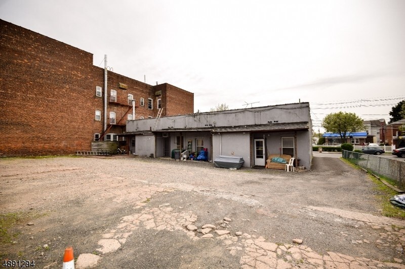 760 Van Houten Ave, Clifton, NJ 07013 Storefront Retail Residential