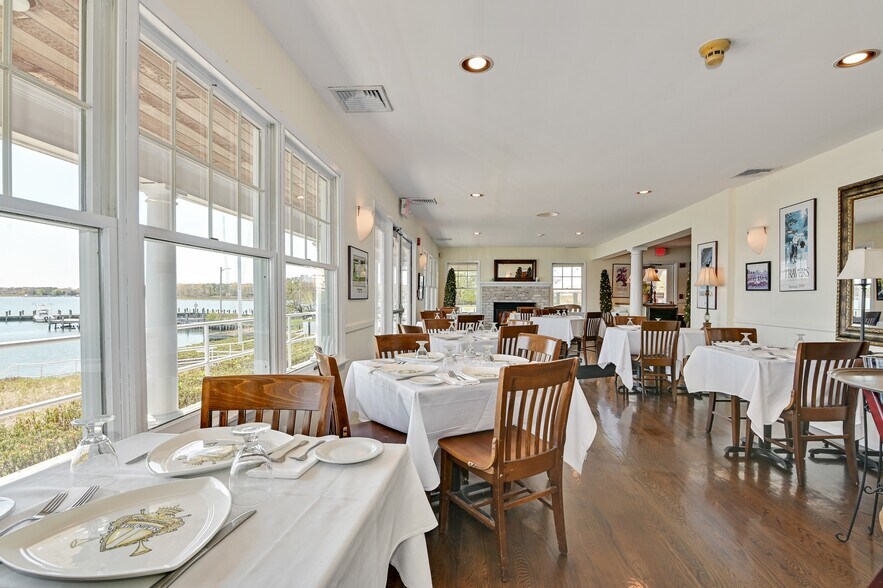 More Photos Of 56-58 S Bay Ave, Eastport Restaurant For Sale