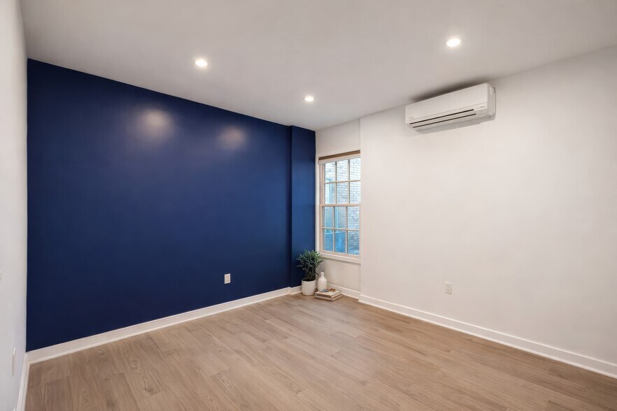 More Photos Of 208 Warren St, Hudson Apartments For Sale