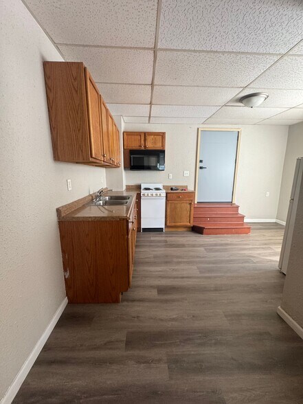More Photos Of 1137 26th St, Des Moines Apartments For Sale