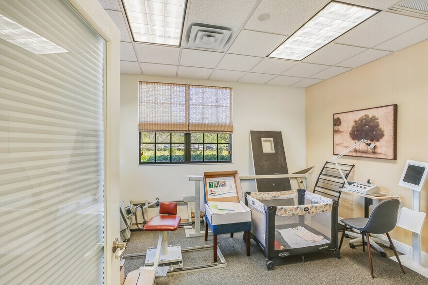 More Photos Of 9101 W College Pointe Dr, Fort Myers Medical For Sale