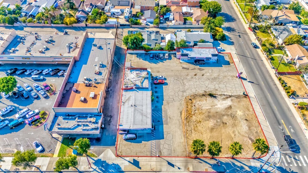 Primary Photo Of , Pomona General Retail For Sale