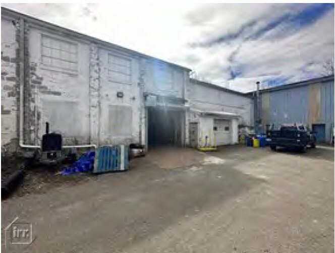 More Photos Of 30-32 Mill @ Walnut Street, Assonet Manufacturing For Sale
