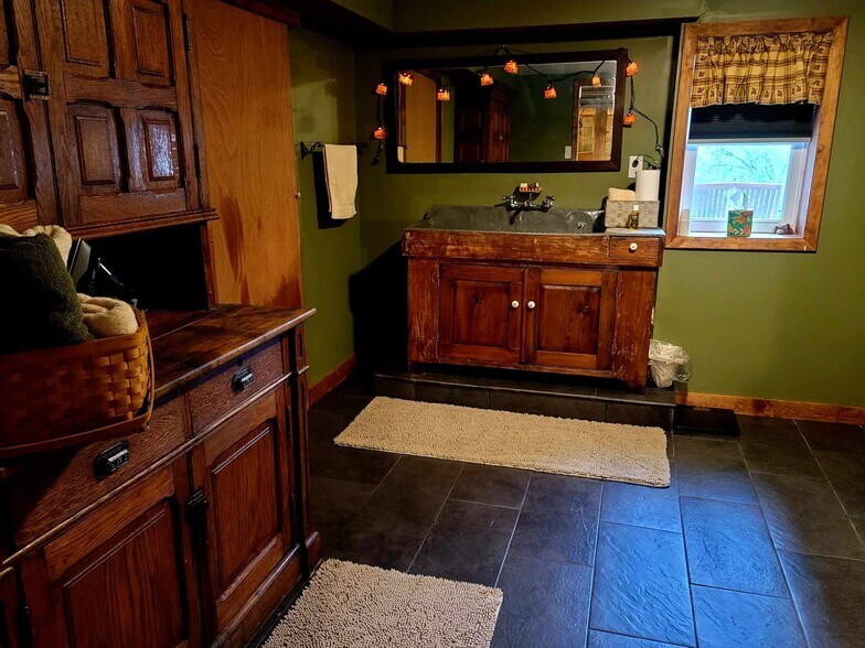 More Photos Of 11341 Raystown Rd, Huntingdon Hospitality For Sale