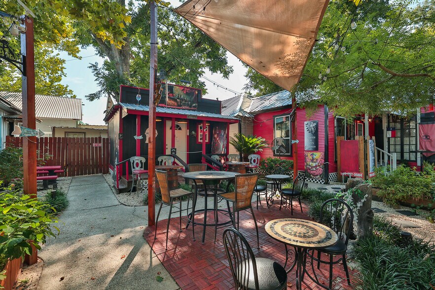 More Photos Of , Spring General Retail For Sale