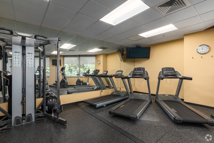 More Photos Of 401 Plymouth Rd, Plymouth Meeting Office For Lease