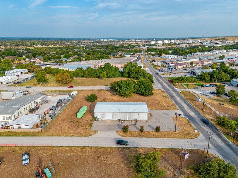 More Photos Of 10450 E Bankhead Hwy, Aledo Flex For Sale