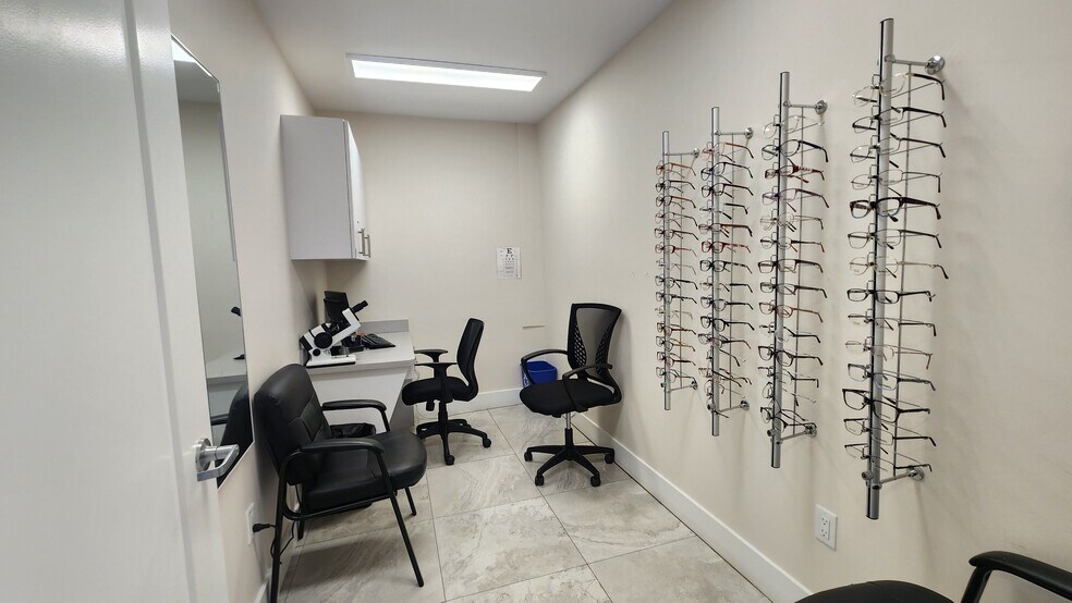 More Photos Of 9601 SW 40th St, Miami Medical For Sale