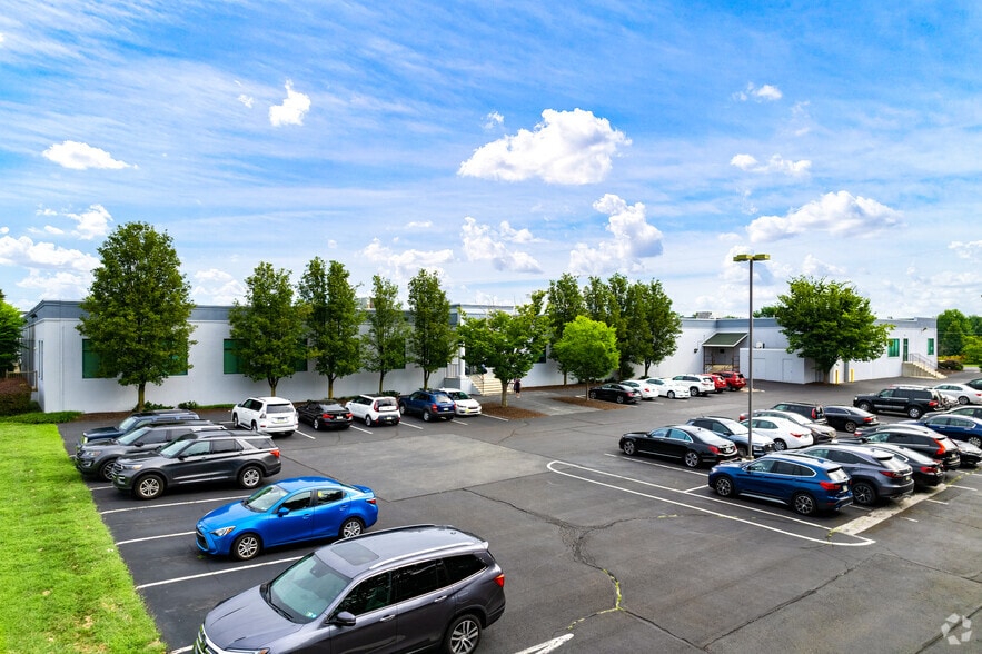 More Photos Of 828 Newtown Yardley Rd, Newtown Office For Lease