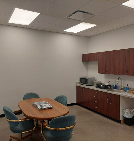 More Photos Of 3008 Morningside Rd, Fremont Industrial For Sale