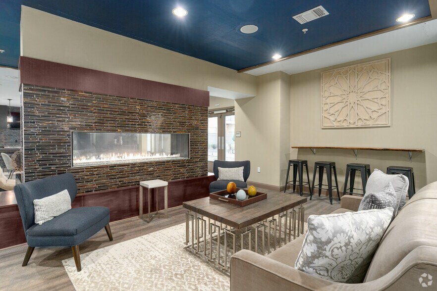 More Photos Of 335 E King St, Malvern Apartments For Lease