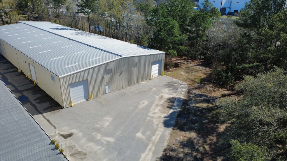 More Photos Of 3241 Benchmark Dr, Ladson Warehouse For Sale